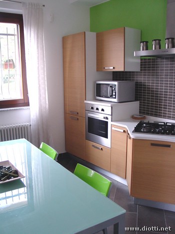 Sfera light oak kitchen Cerro Maggiore 2